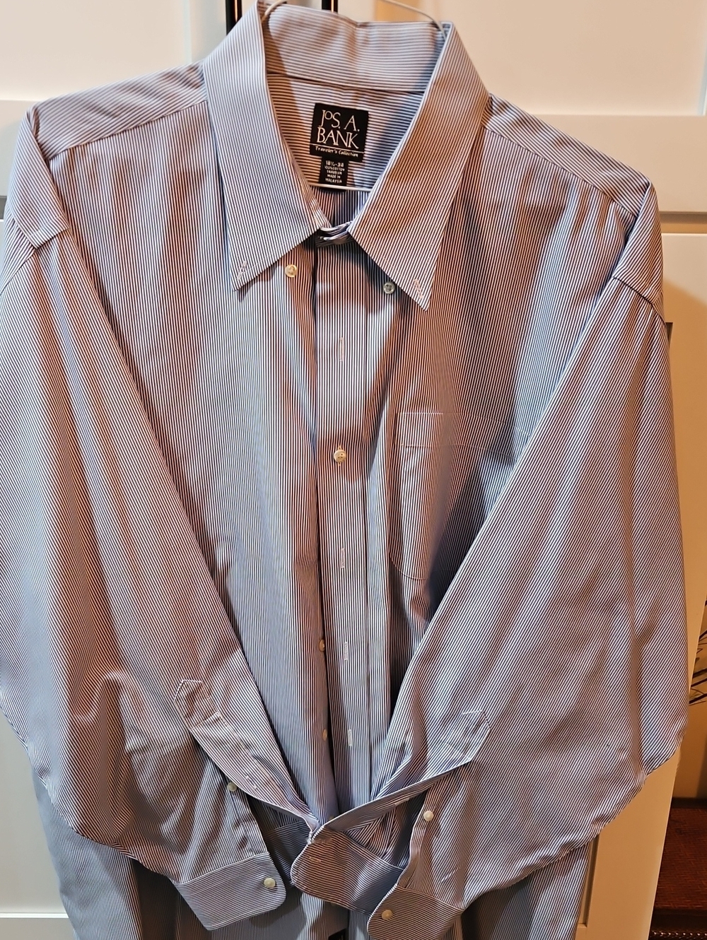 Jos. A. Bank Men's Blue and White Pinstripe Dress Shirt 18.5